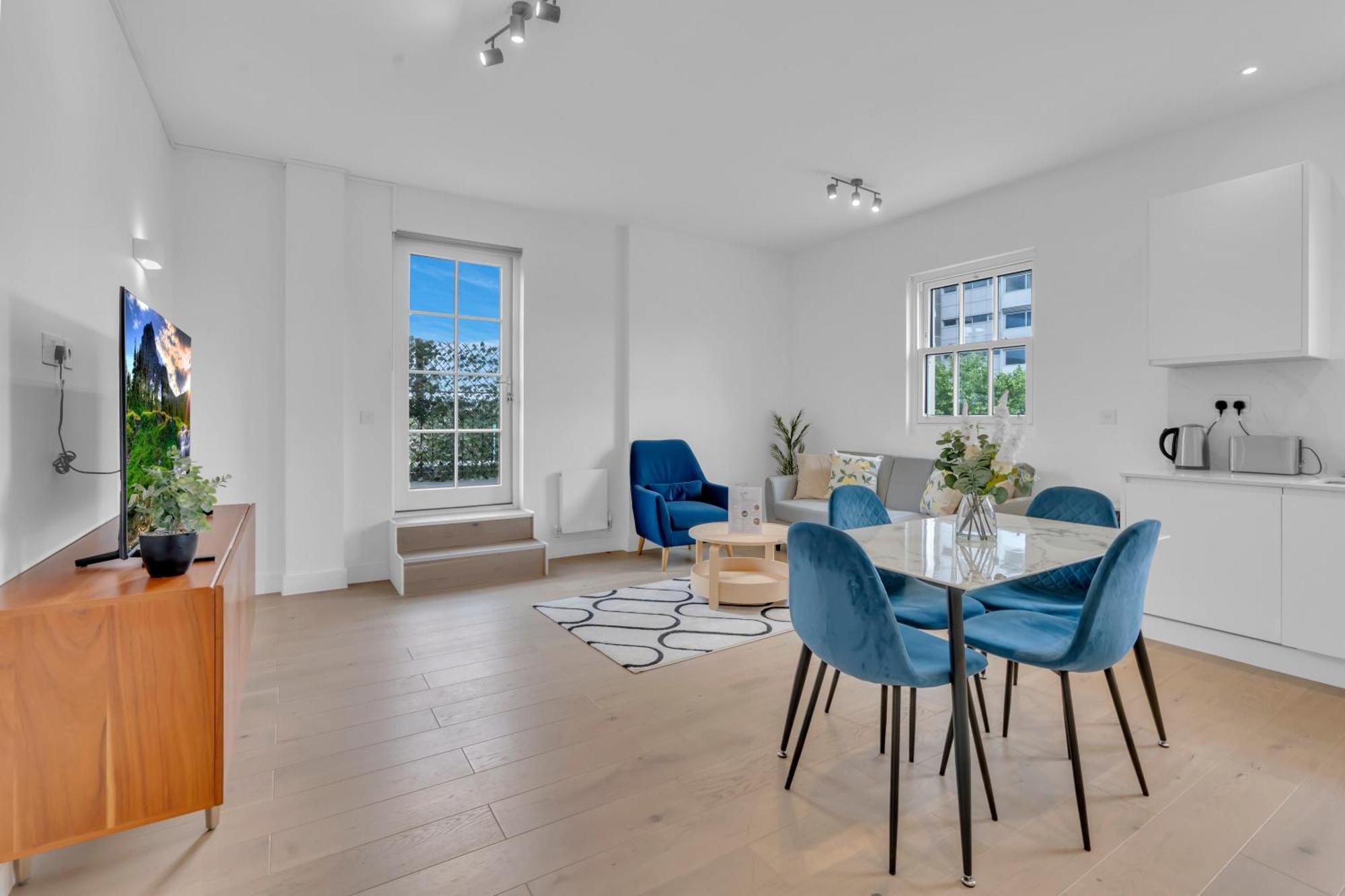 Appartamento Modern Cosy 2 Bed Apartment, Smart Tv & Netflix With Private Balcony And View Londra