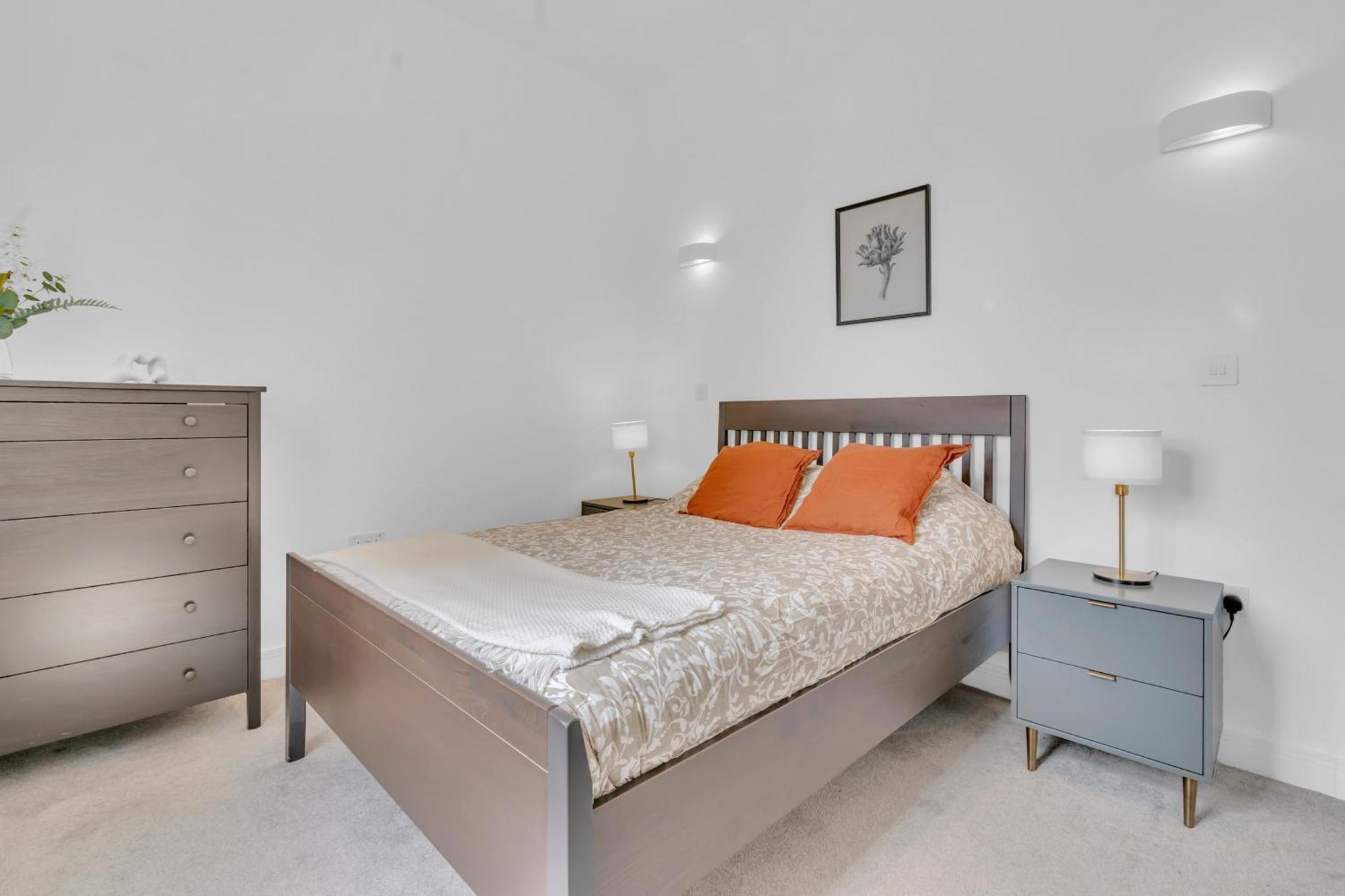 Modern Cosy 2 Bed Apartment, Smart Tv & Netflix With Private Balcony And View Appartamento *